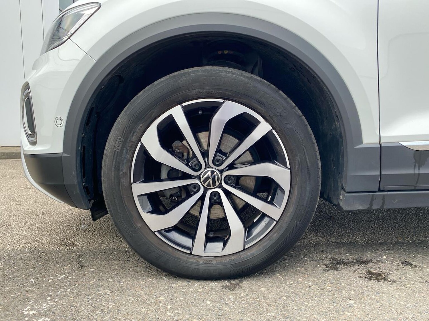 Used Volkswagen T-Roc 2023 for sale - 76127144: Photo 6