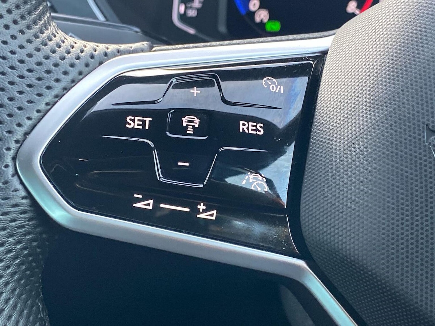 Used Volkswagen Tiguan 2023 for sale - 76924565: Photo 27