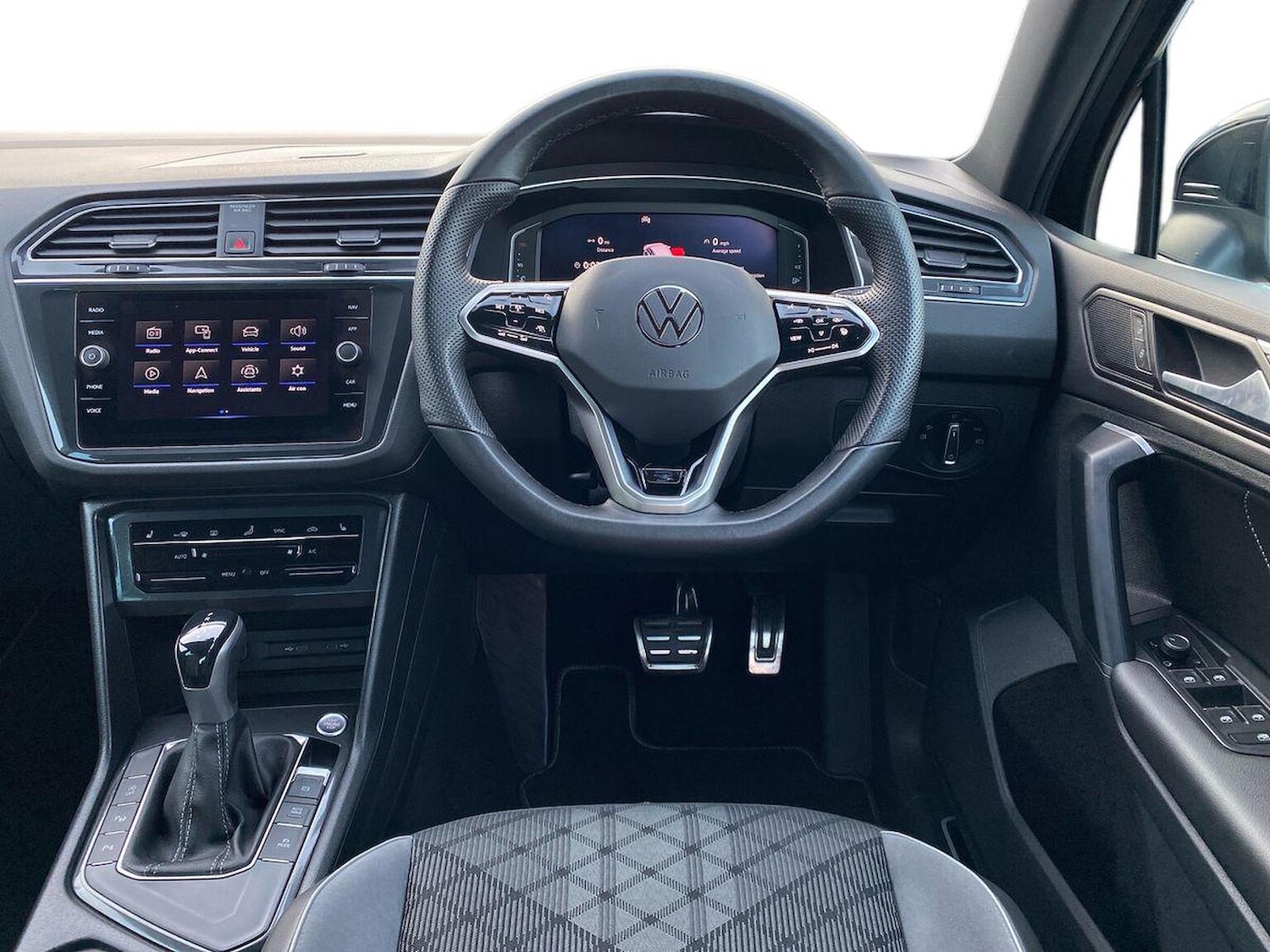 Used Volkswagen Tiguan 2023 for sale - 76924565: Photo 9