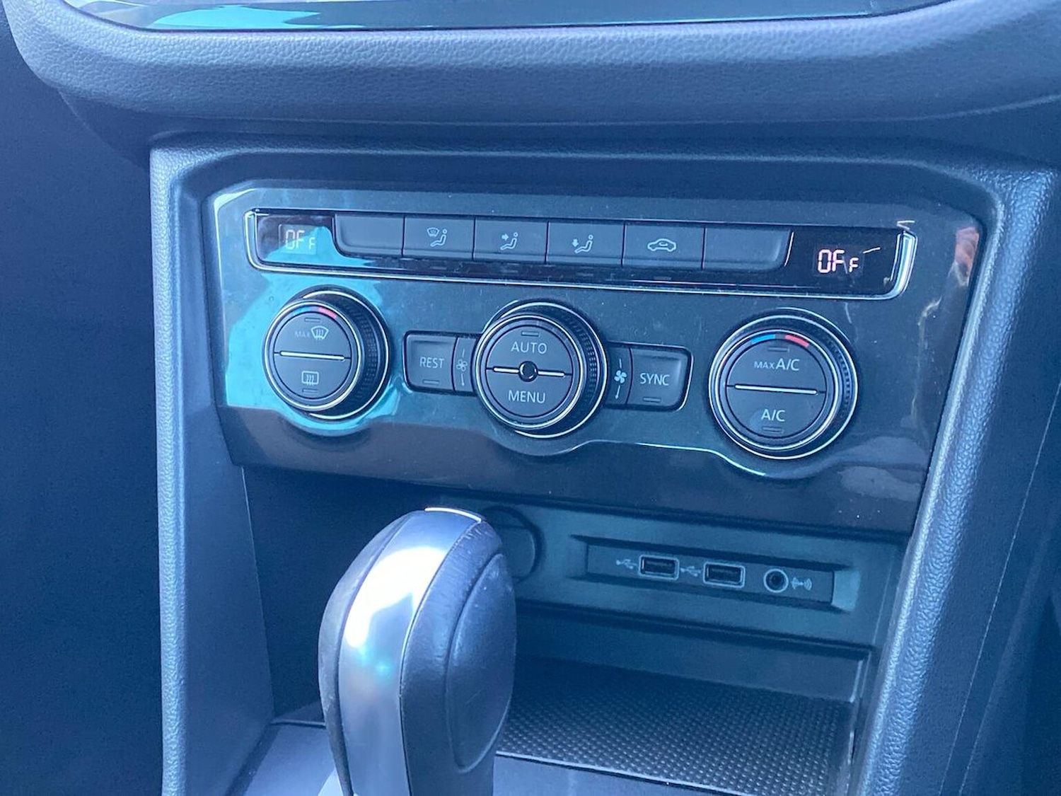 Used Volkswagen Tiguan 2020 for sale - 76600140: Photo 12