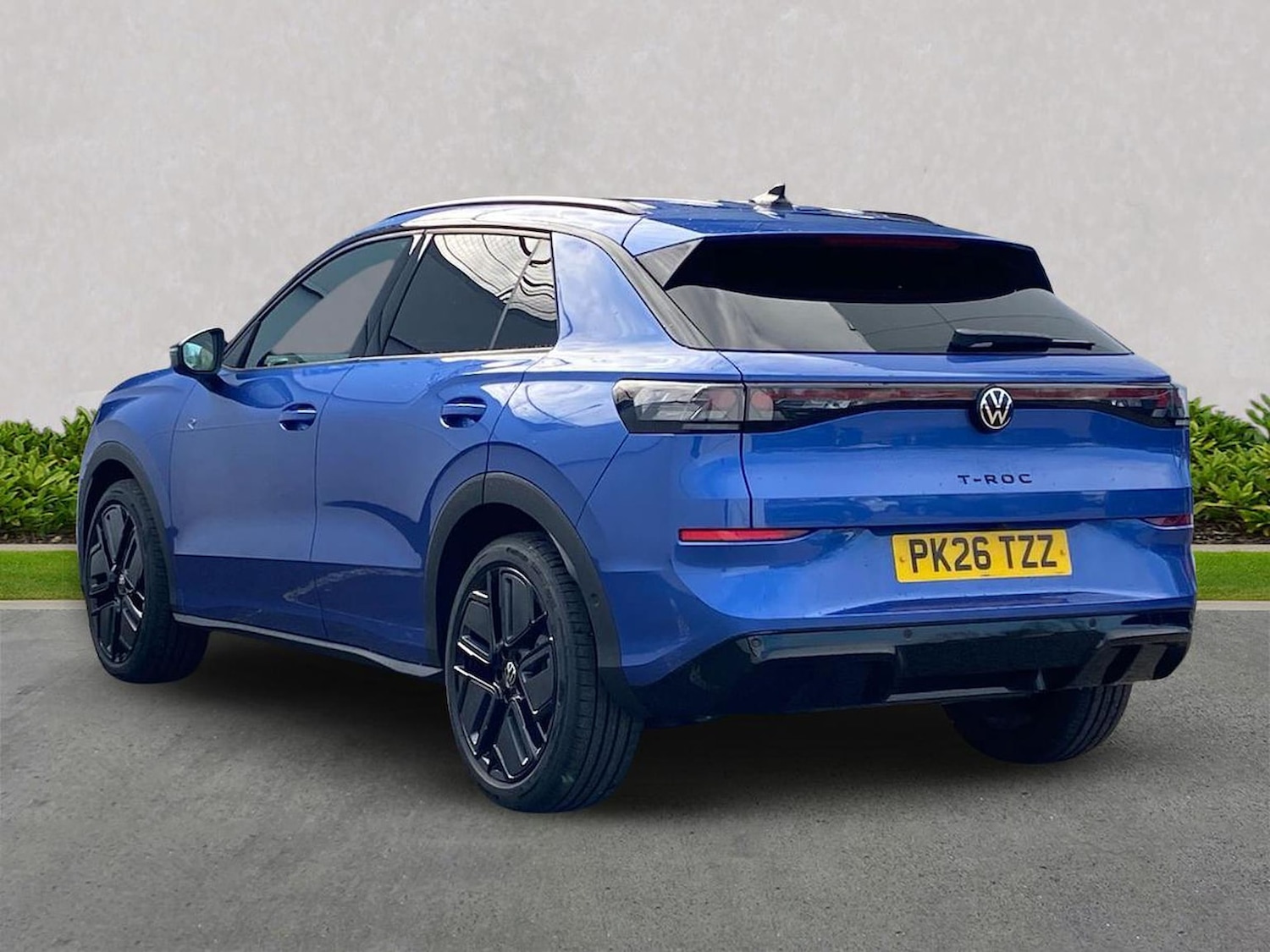 Used Volkswagen T-Roc 2026 for sale - 78195946: Photo 2