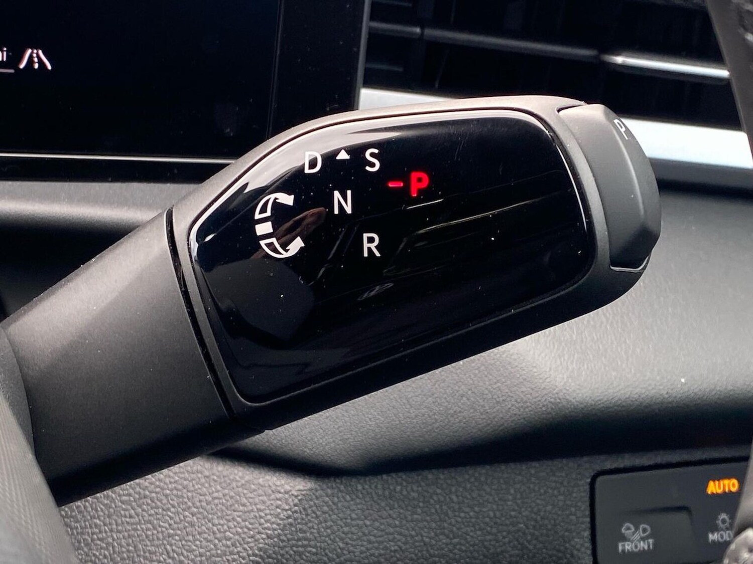 Used Volkswagen T-Roc 2026 for sale - 78195946: Photo 28