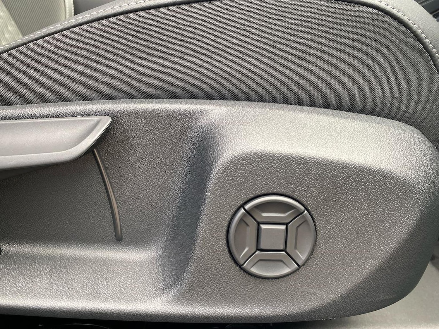 Used Volkswagen T-Roc 2026 for sale - 78195946: Photo 30