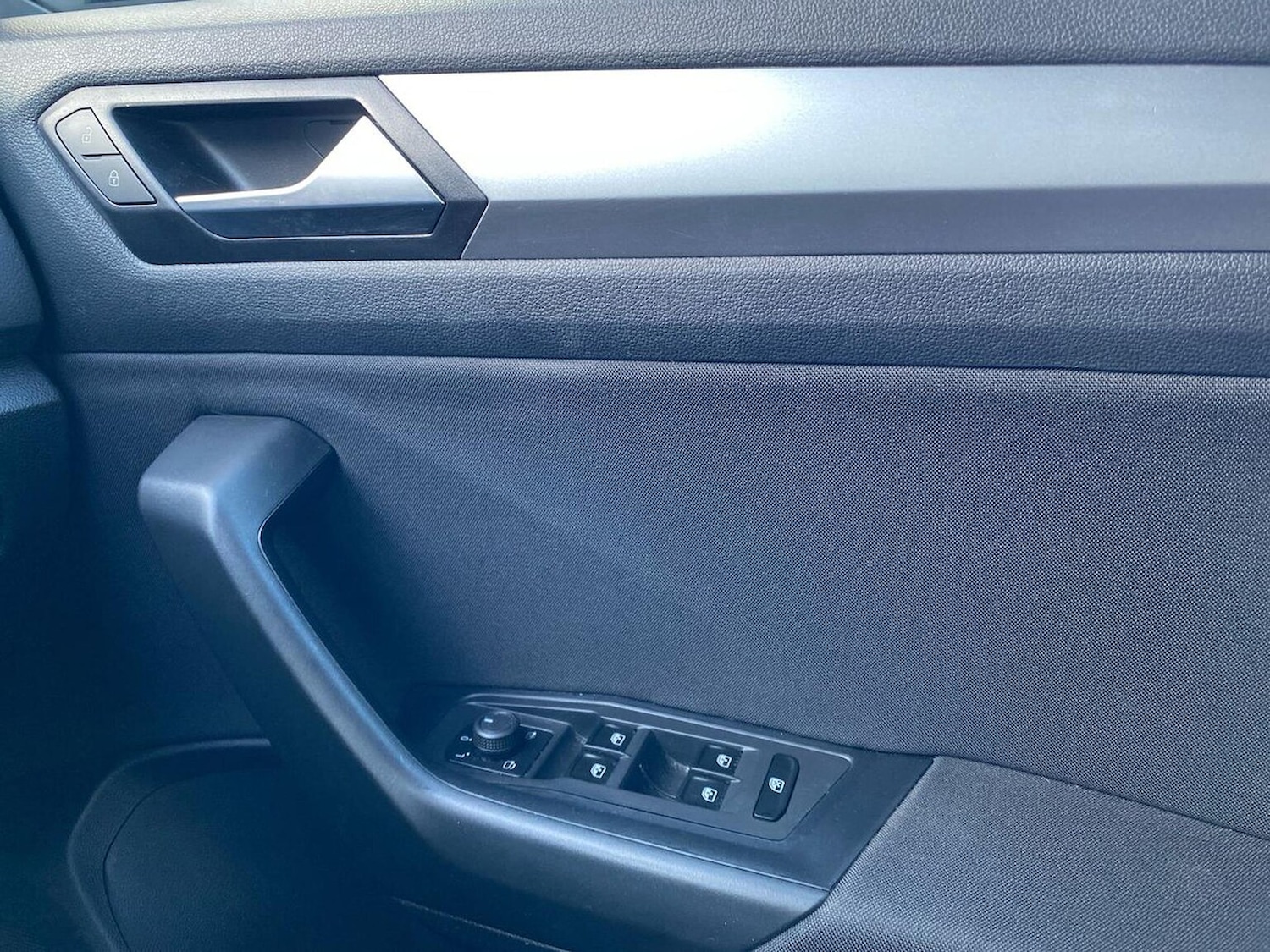 Used Volkswagen T-Roc 2022 for sale - 76763437: Photo 21