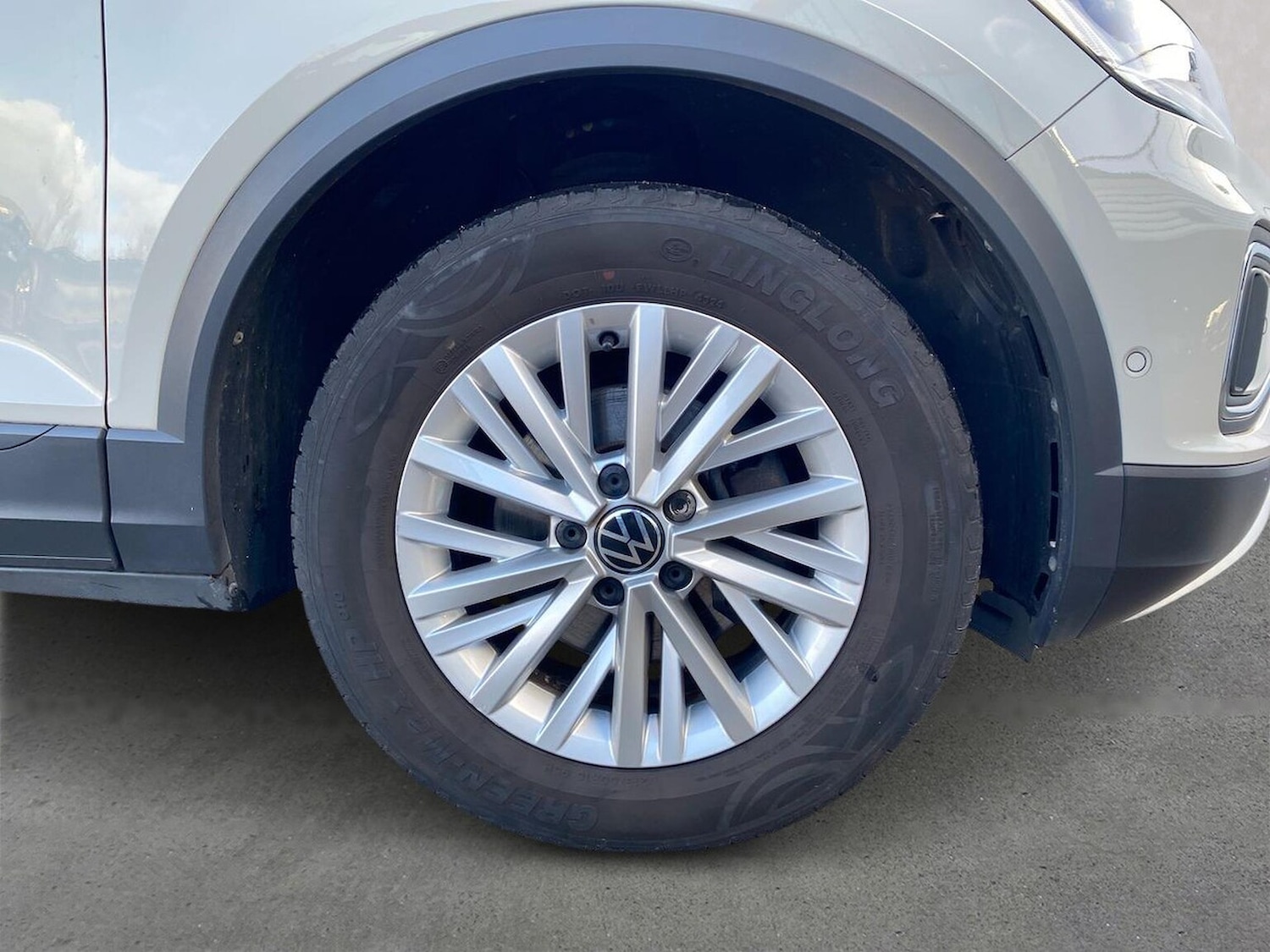 Used Volkswagen T-Roc 2022 for sale - 76763437: Photo 6