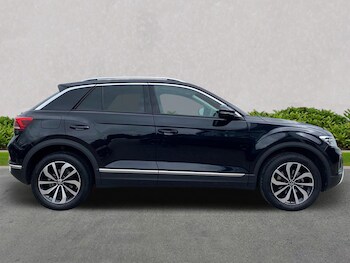 Used Volkswagen T-Roc 2024 for sale - 75497948: Photo
