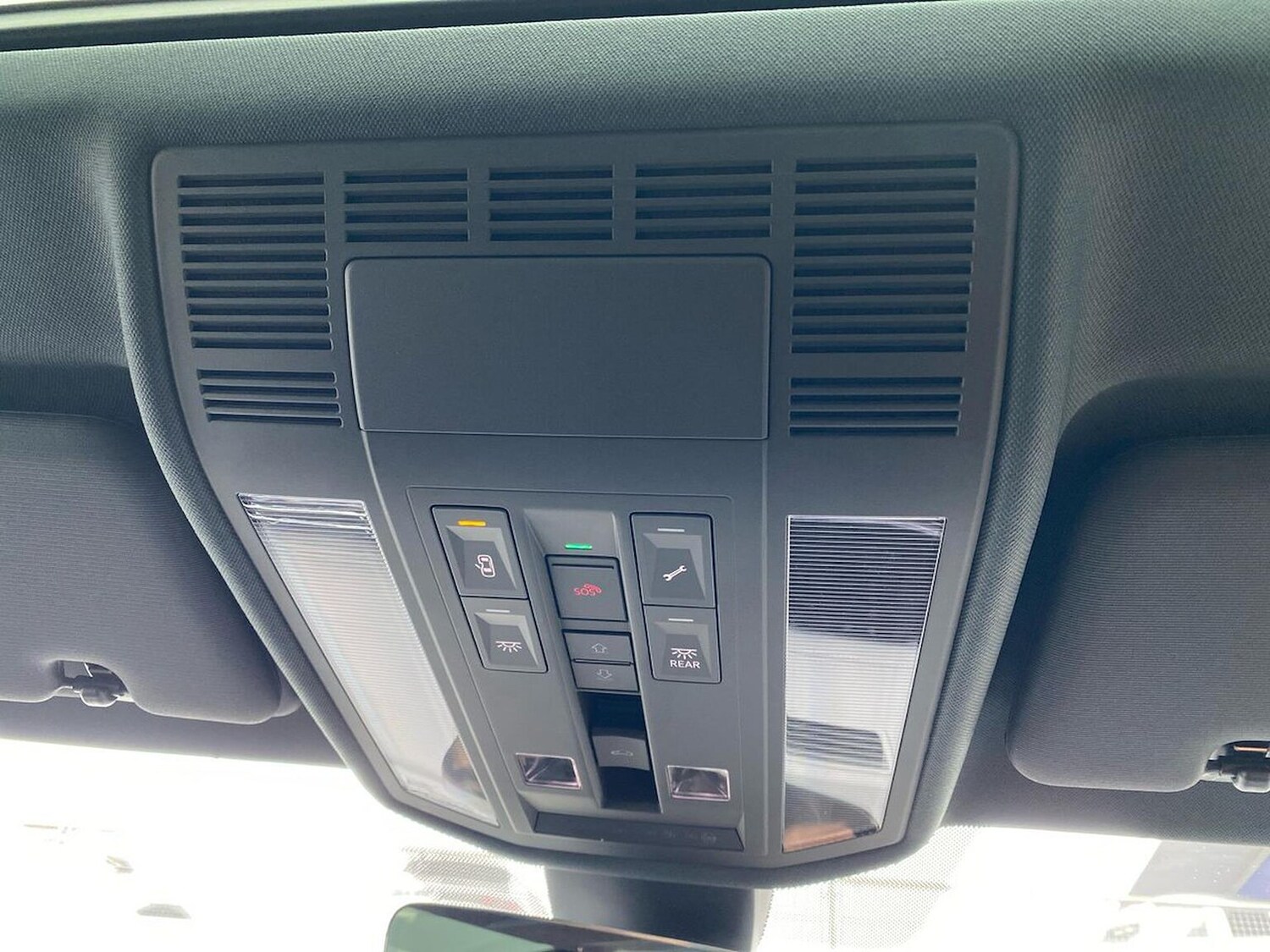 Used Volkswagen Touareg 2025 for sale - 76232776: Photo 14