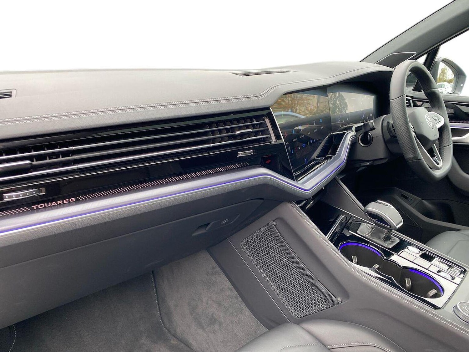 Used Volkswagen Touareg 2025 for sale - 76232776: Photo 7