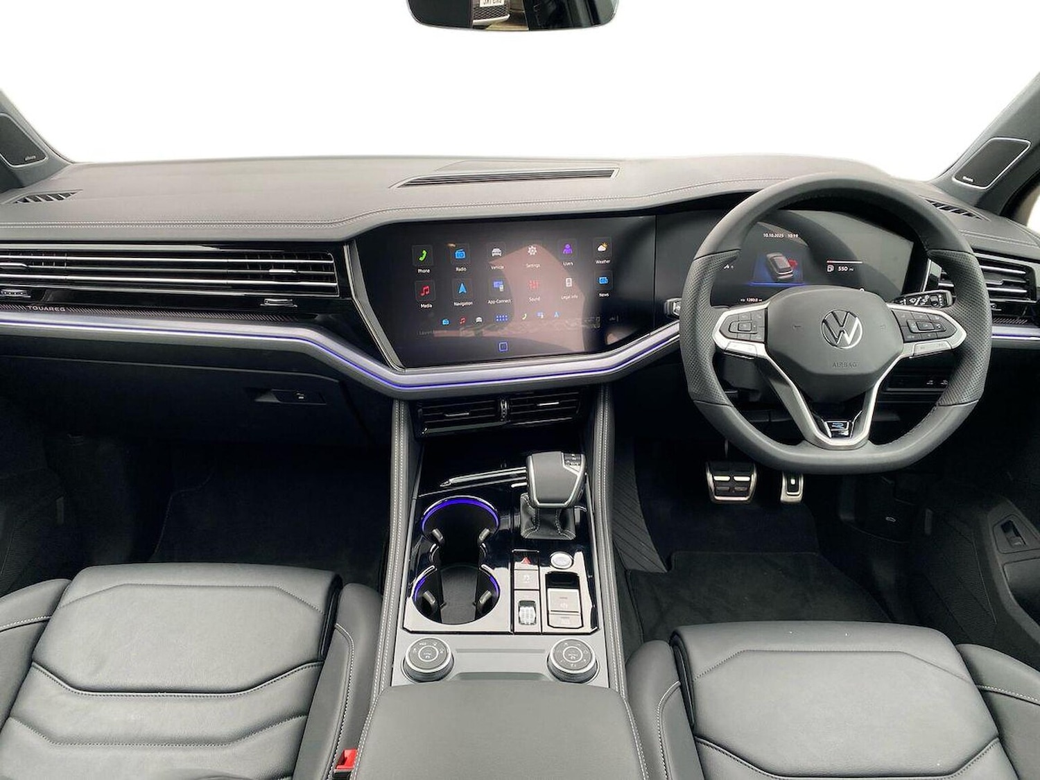 Used Volkswagen Touareg 2025 for sale - 76232776: Photo 8