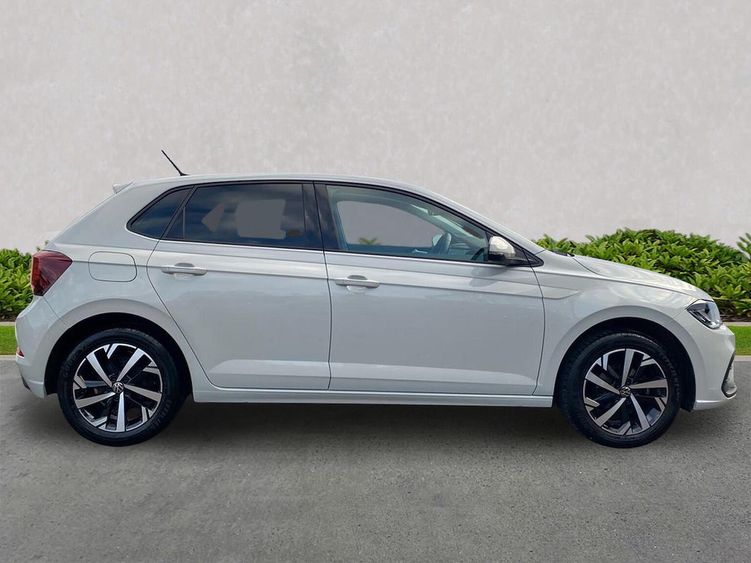 Used Volkswagen Polo 2024 for sale - 76864057: Photo 3