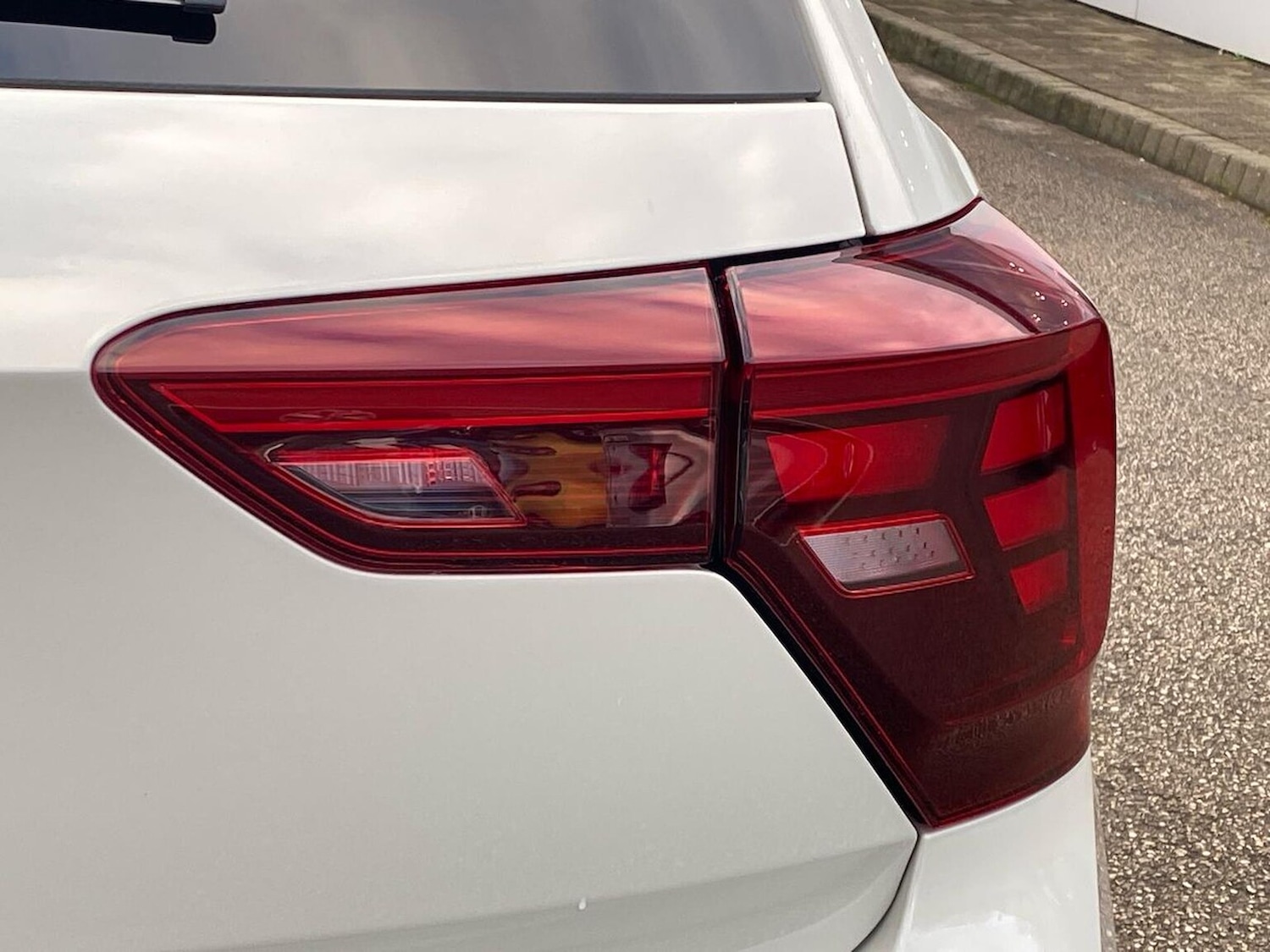 Used Volkswagen Polo 2024 for sale - 76864057: Photo 32