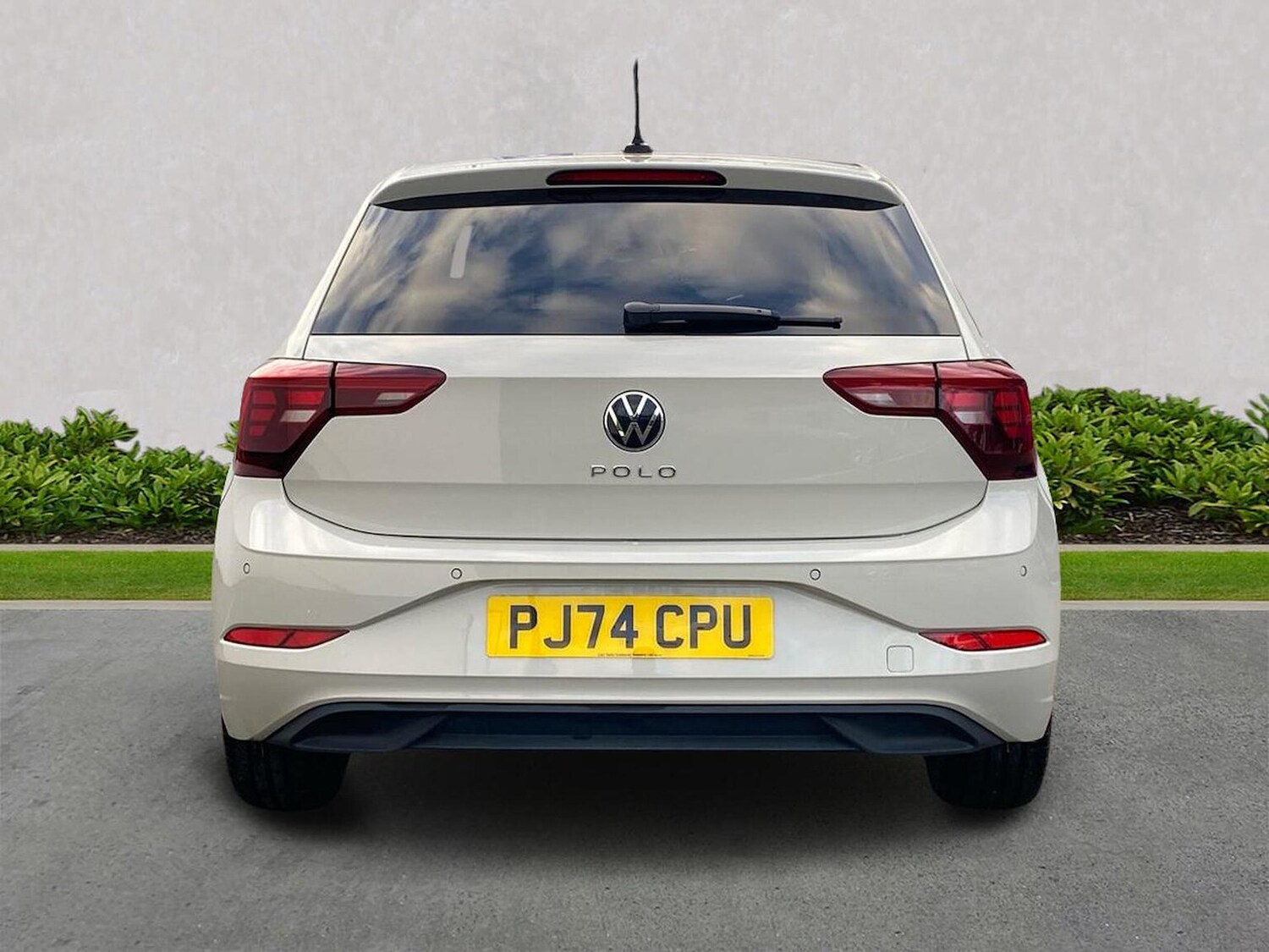 Used Volkswagen Polo 2024 for sale - 76864057: Photo 4