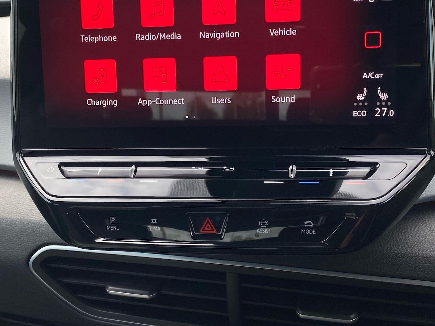 Used Volkswagen ID.3 2023 for sale - 76387249: Photo 12