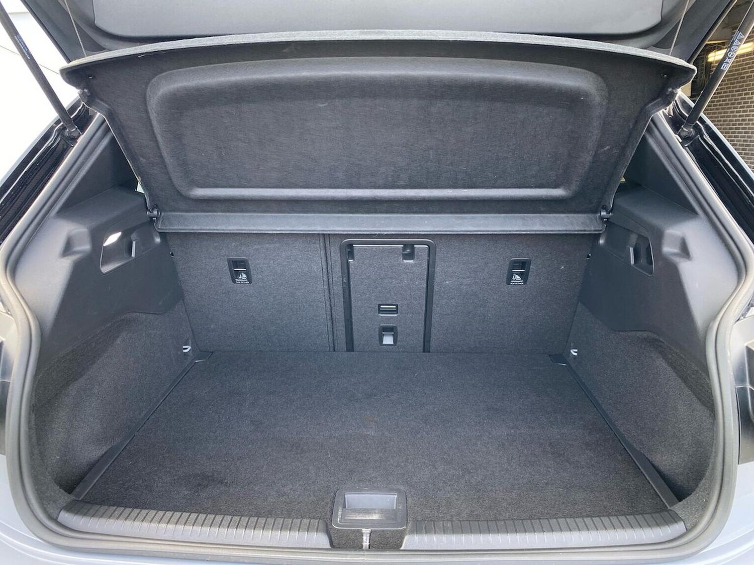 Used Volkswagen ID.3 2023 for sale - 76387249: Photo 17