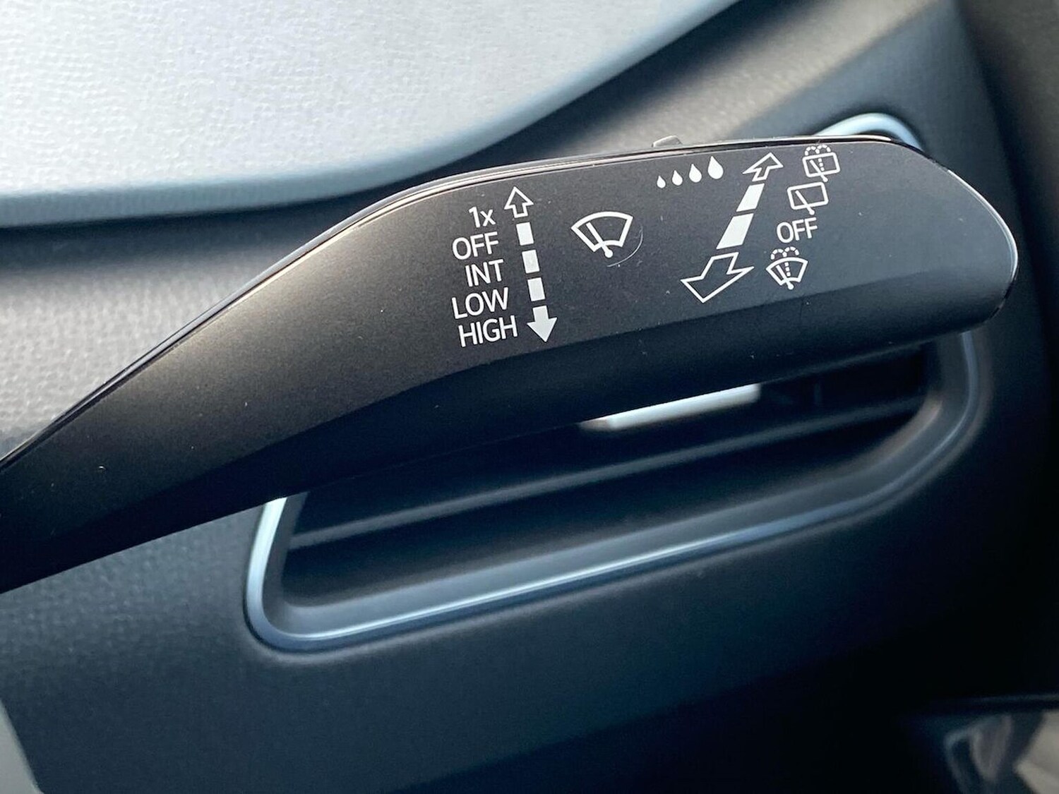 Used Volkswagen ID.3 2023 for sale - 76387249: Photo 28