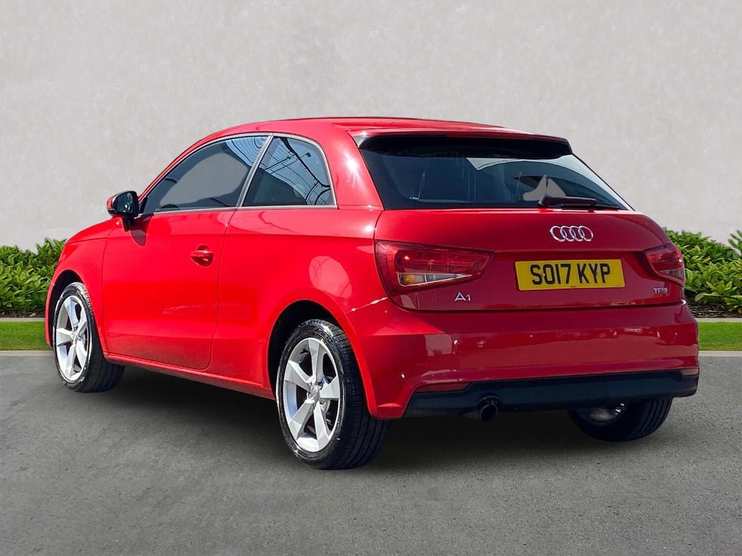 Used Audi A1 2017 for sale - 78195940: Photo 2