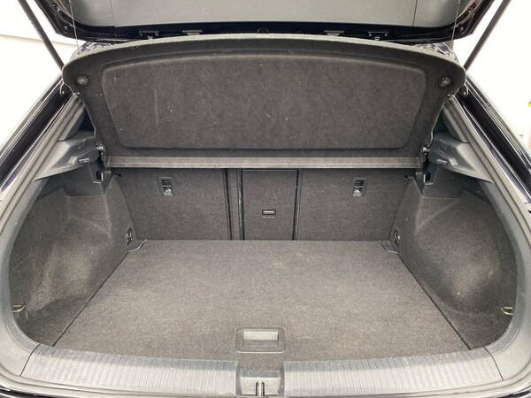 Used Volkswagen T-Roc 2022 for sale - 76107077: Photo 17