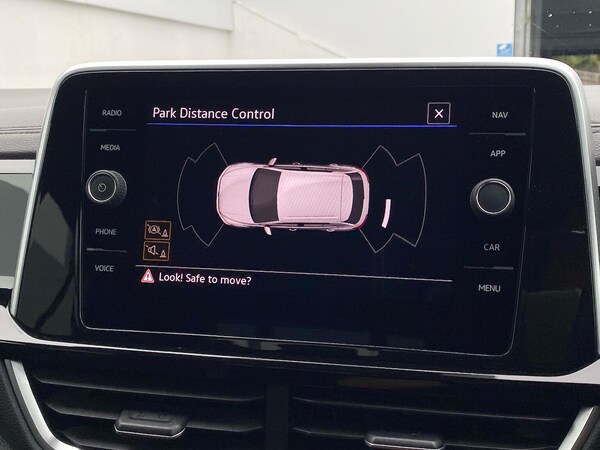 Used Volkswagen T-Roc 2022 for sale - 76107077: Photo 23