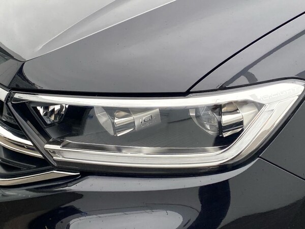 Used Volkswagen T-Roc 2022 for sale - 76107077: Photo 32