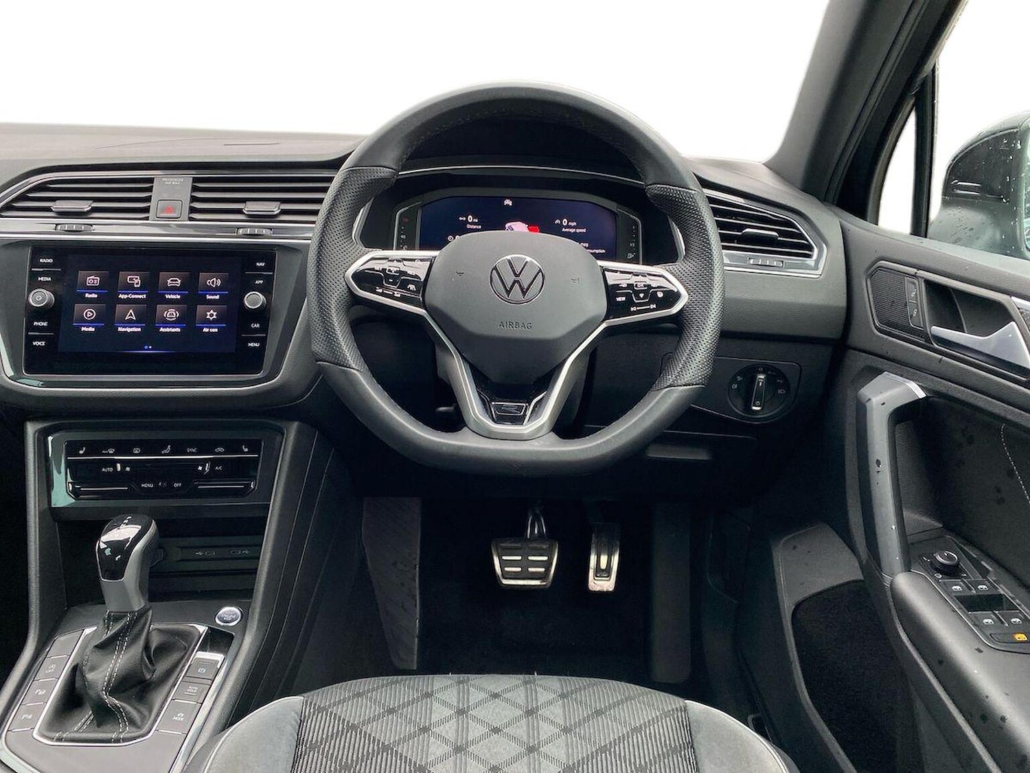 Used Volkswagen Tiguan 2023 for sale - 76578324: Photo 9