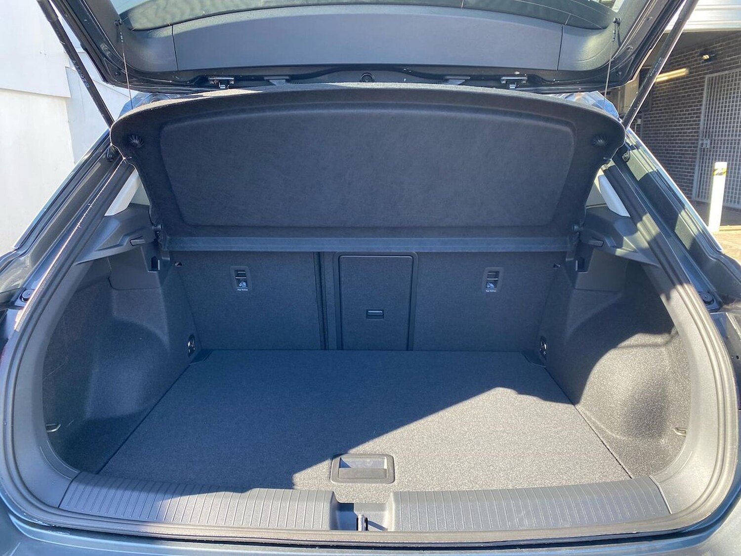 Used Volkswagen T-Roc 2026 for sale - 78195953: Photo 17