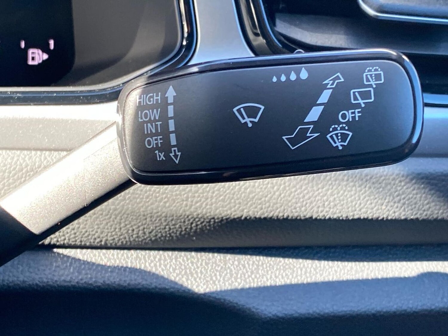 Used Volkswagen T-Roc 2026 for sale - 78195953: Photo 27