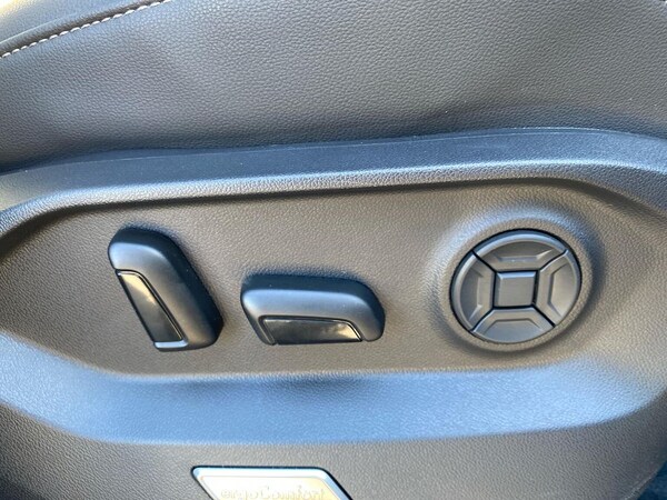 Used Volkswagen Touareg 2024 for sale - 76127151: Photo 30