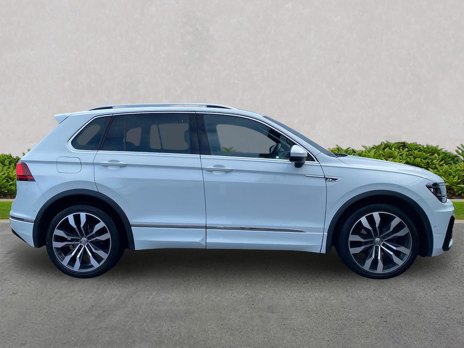 Used Volkswagen Tiguan 2019 for sale - 78195936: Photo 3