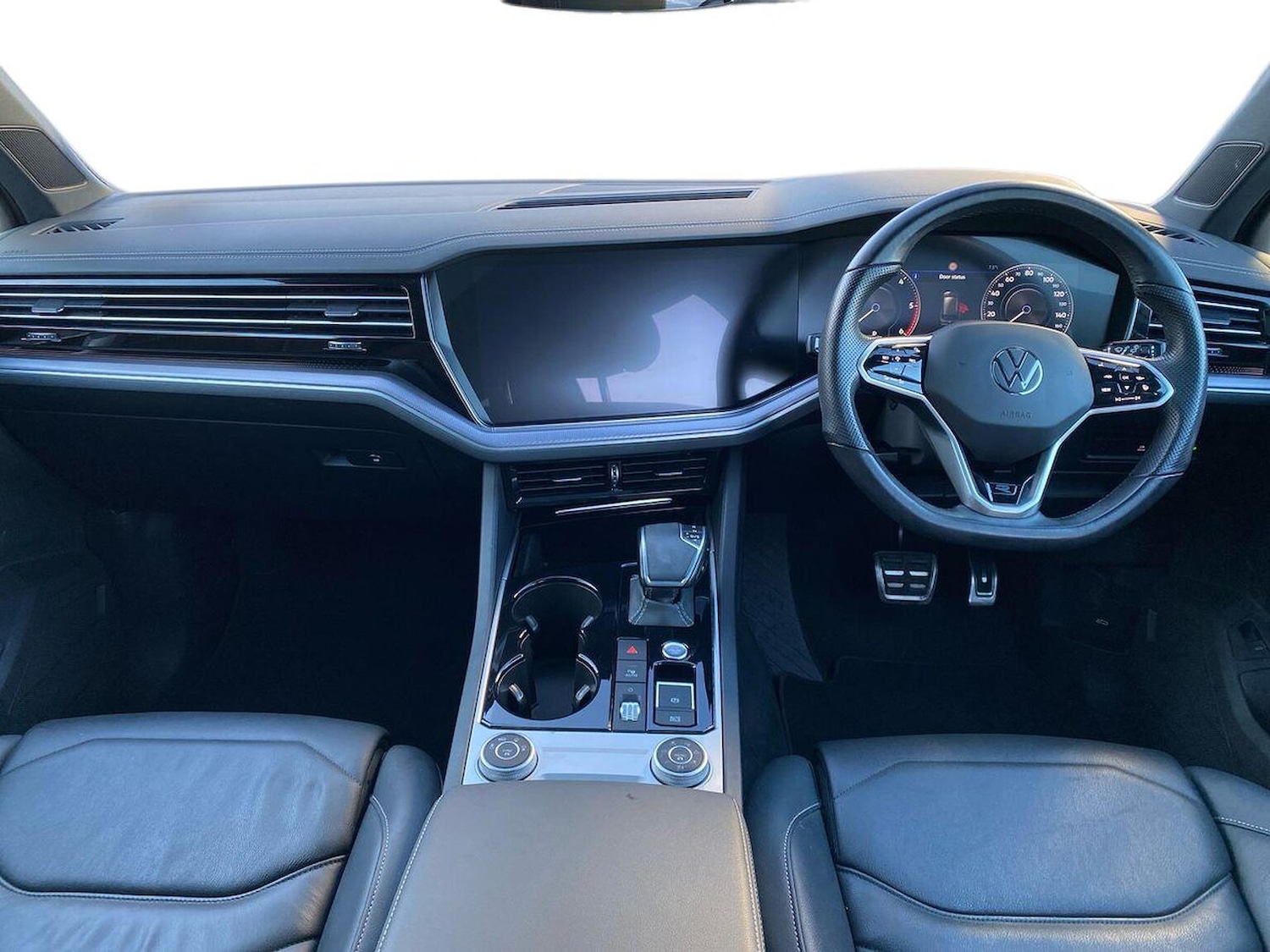 Used Volkswagen Touareg 2022 for sale - 76693442: Photo 8