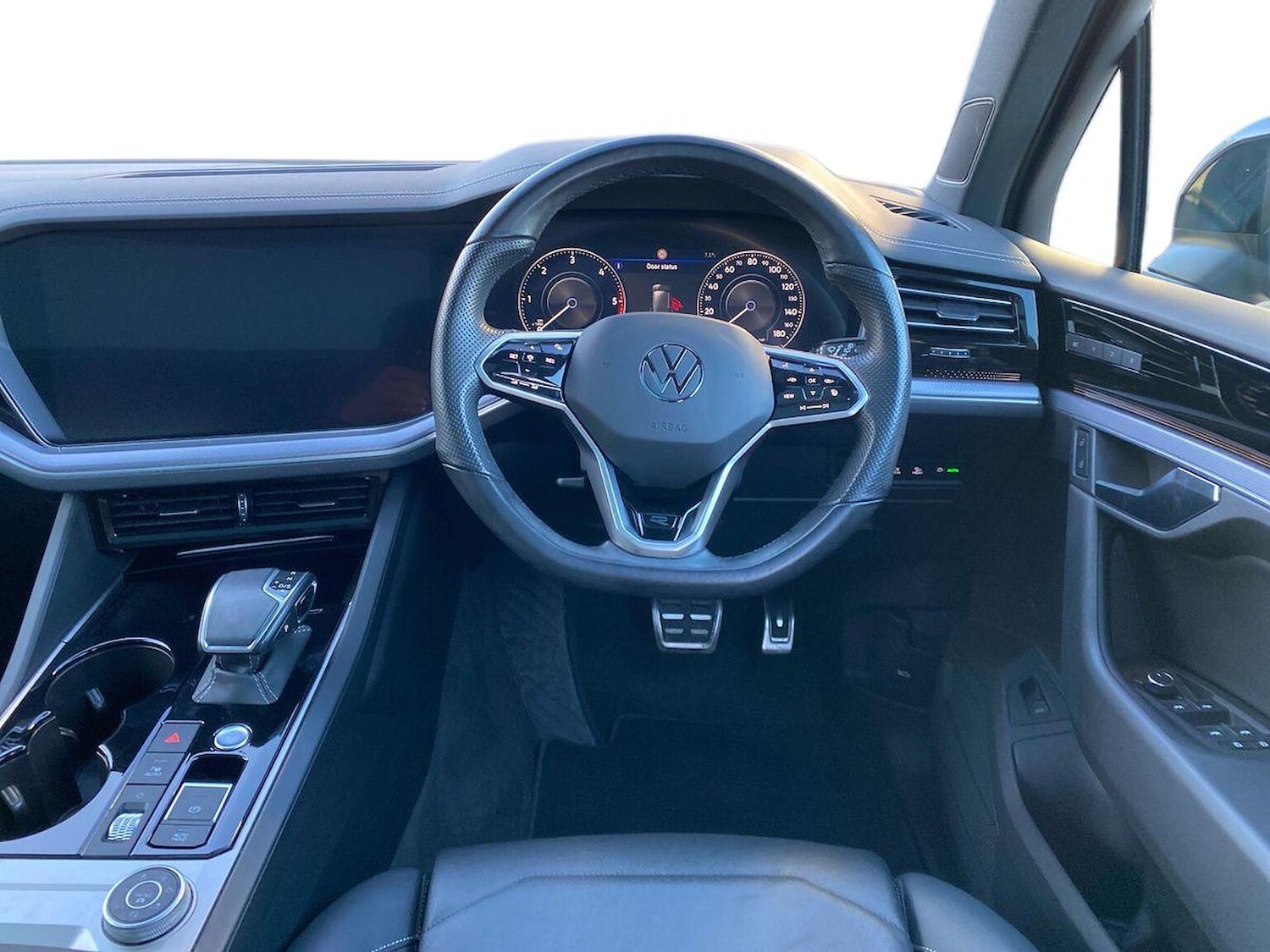 Used Volkswagen Touareg 2022 for sale - 76693442: Photo 9