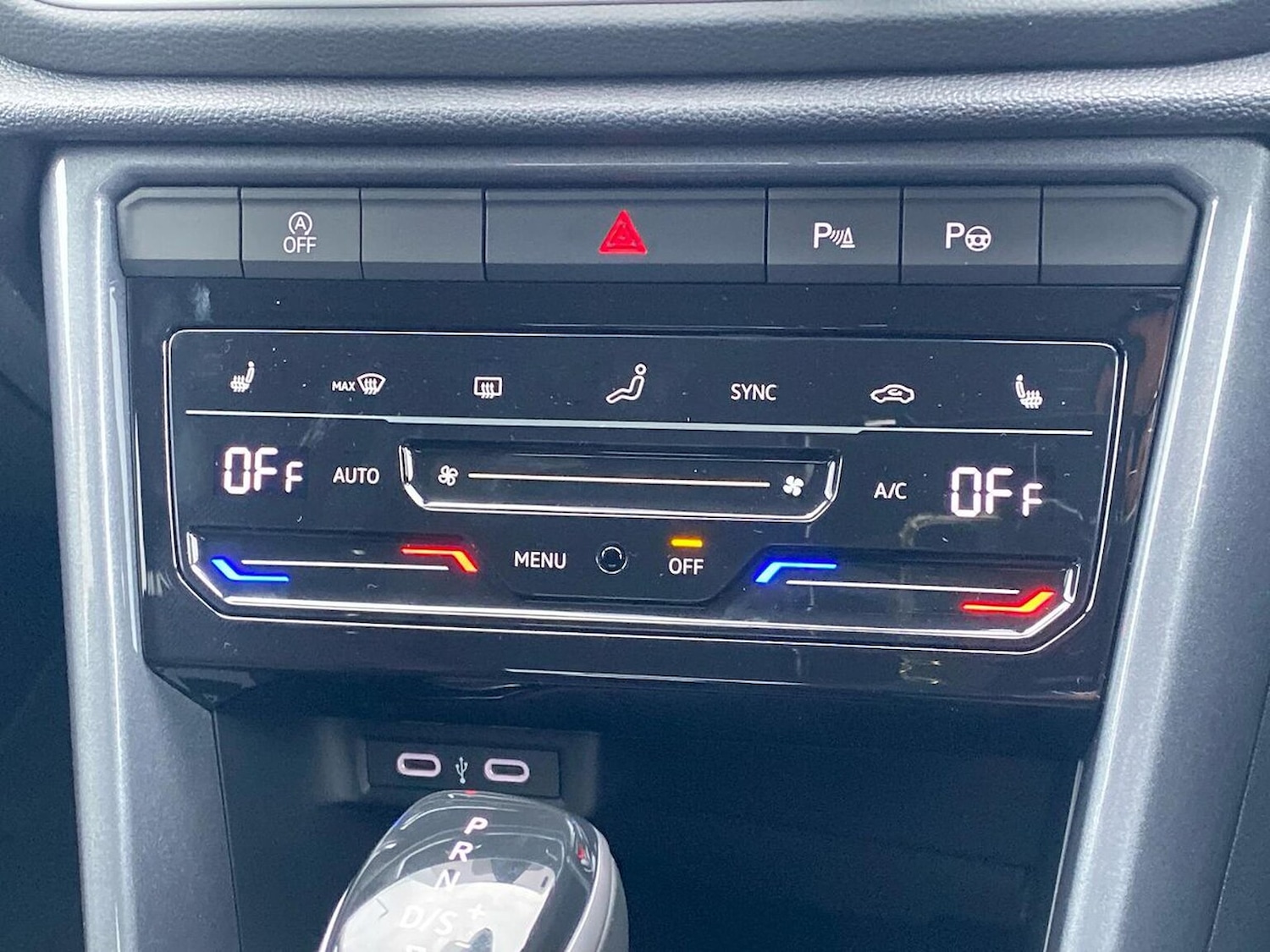 Used Volkswagen T-Roc 2025 for sale - 76461858: Photo 12