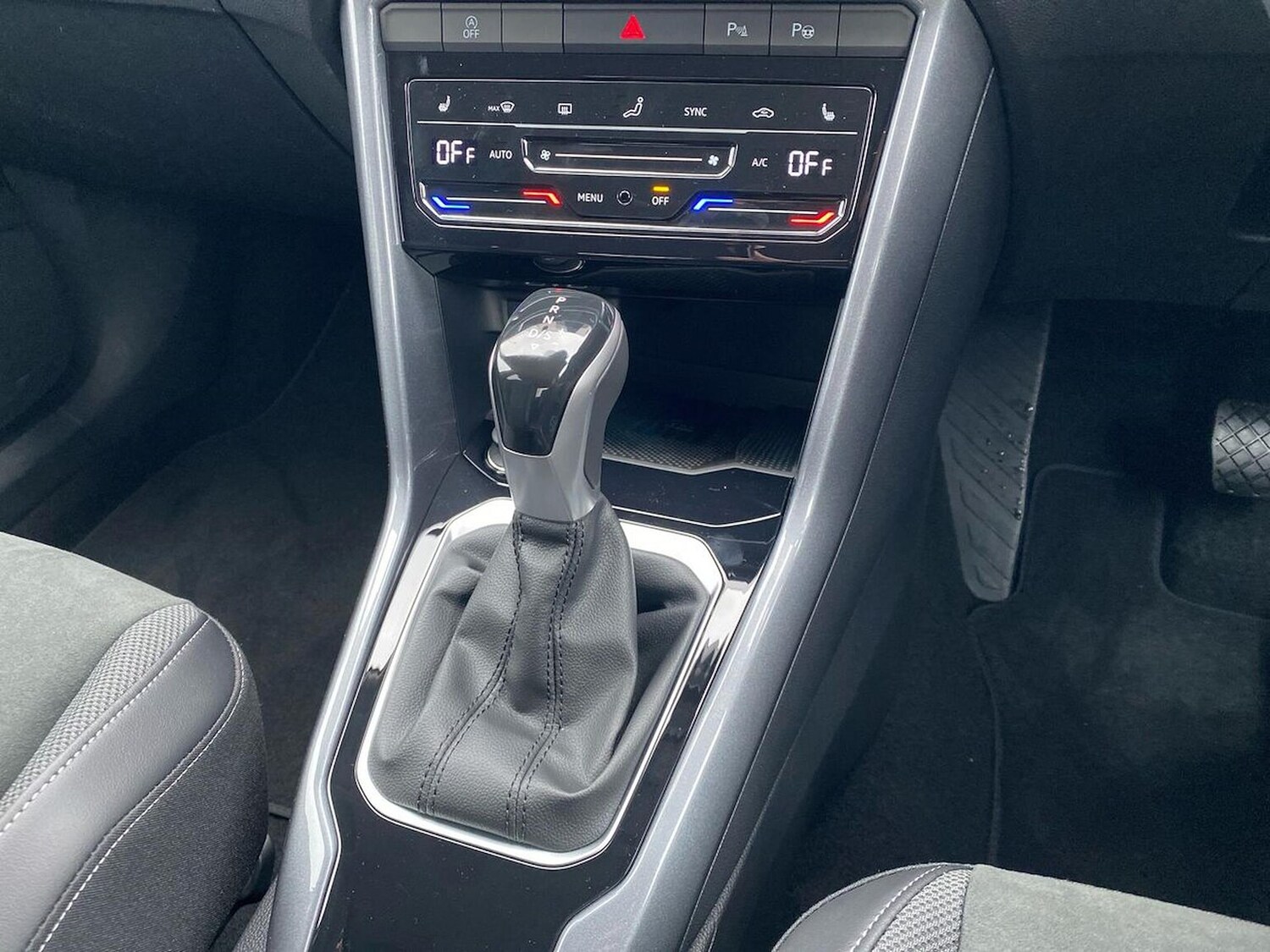 Used Volkswagen T-Roc 2025 for sale - 76461858: Photo 13