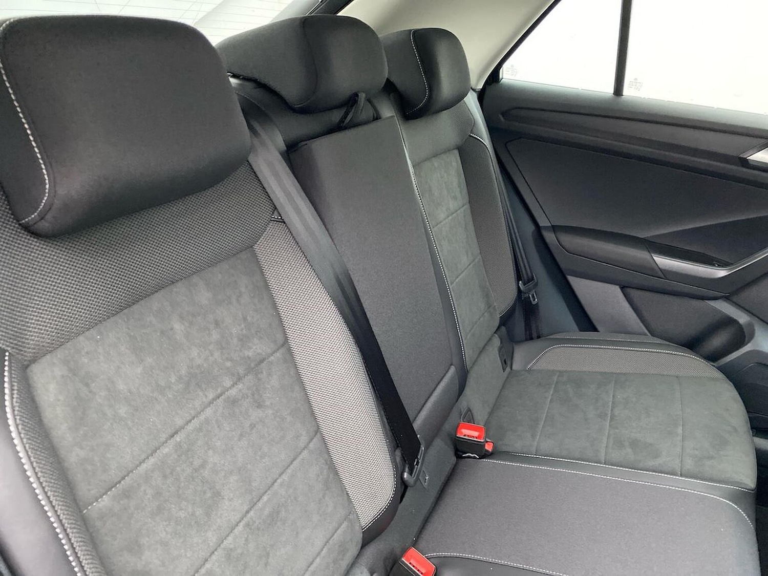 Used Volkswagen T-Roc 2025 for sale - 76461858: Photo 16