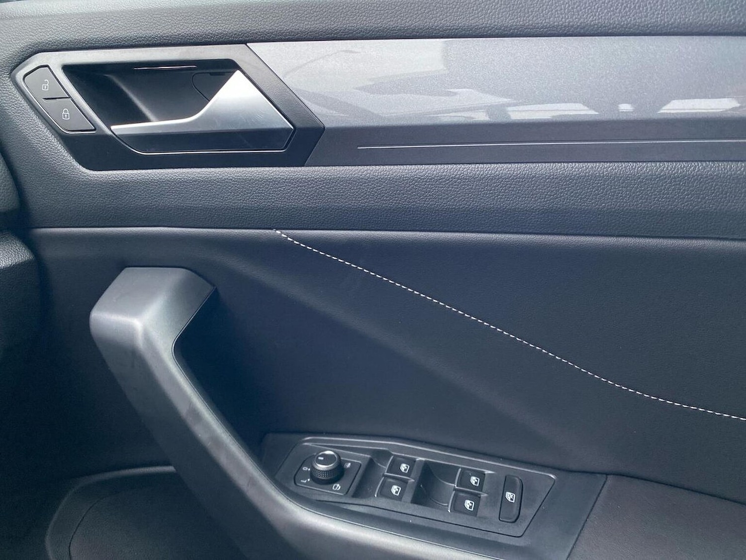 Used Volkswagen T-Roc 2025 for sale - 76461858: Photo 21