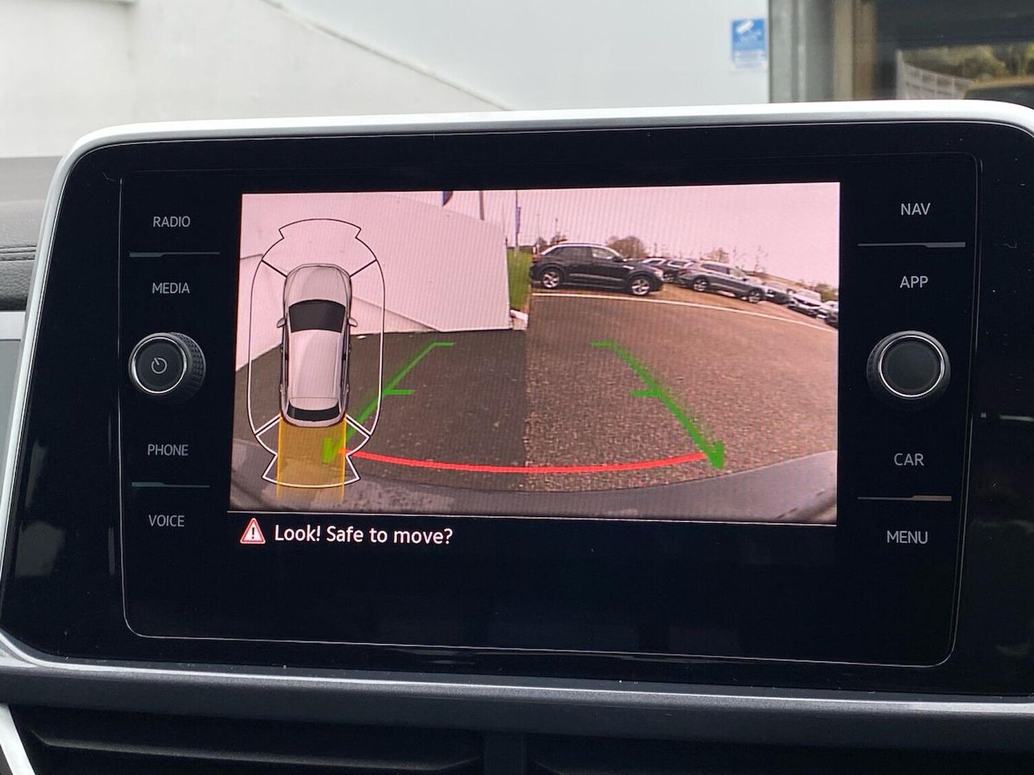 Used Volkswagen T-Roc 2025 for sale - 76461858: Photo 23