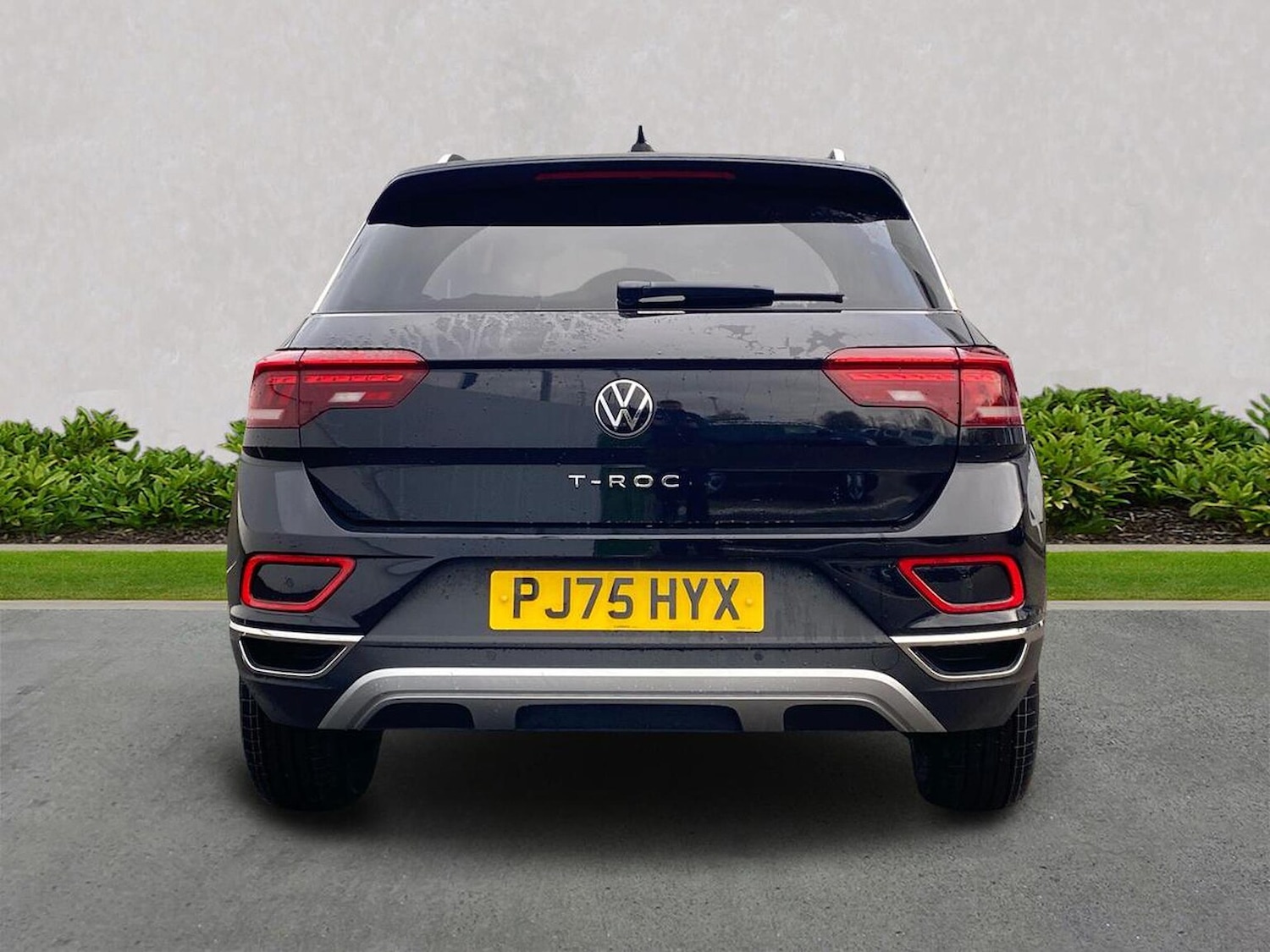 Used Volkswagen T-Roc 2025 for sale - 76461858: Photo 4