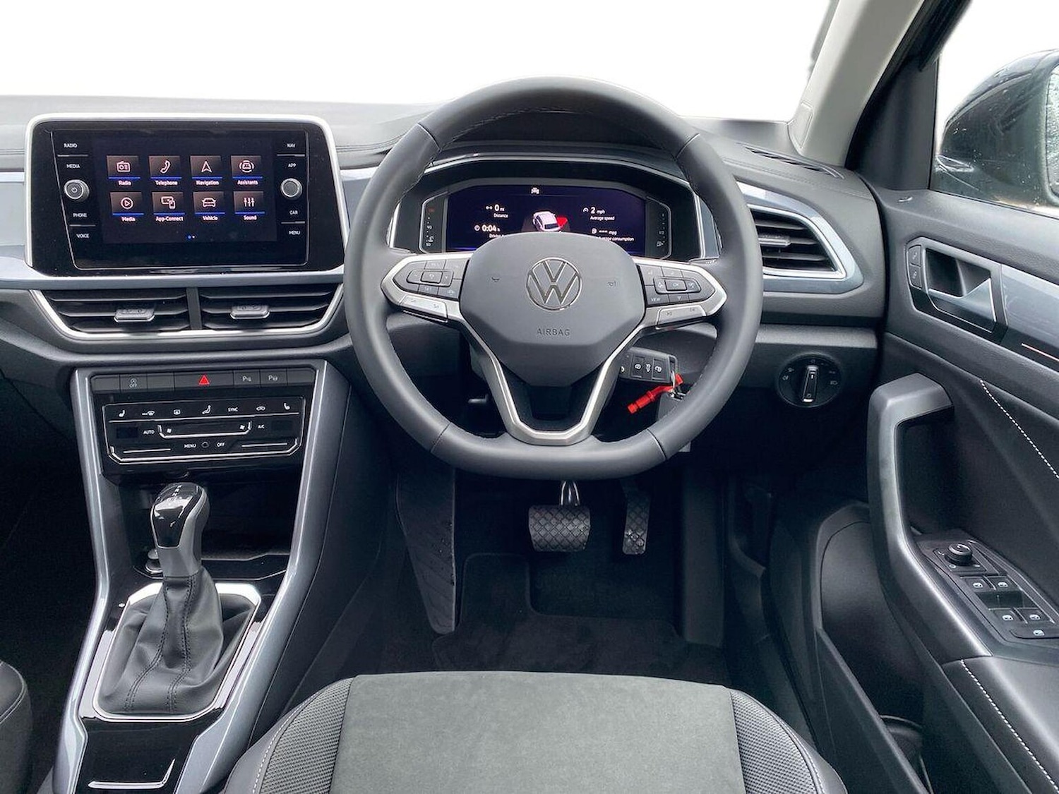 Used Volkswagen T-Roc 2025 for sale - 76461858: Photo 9