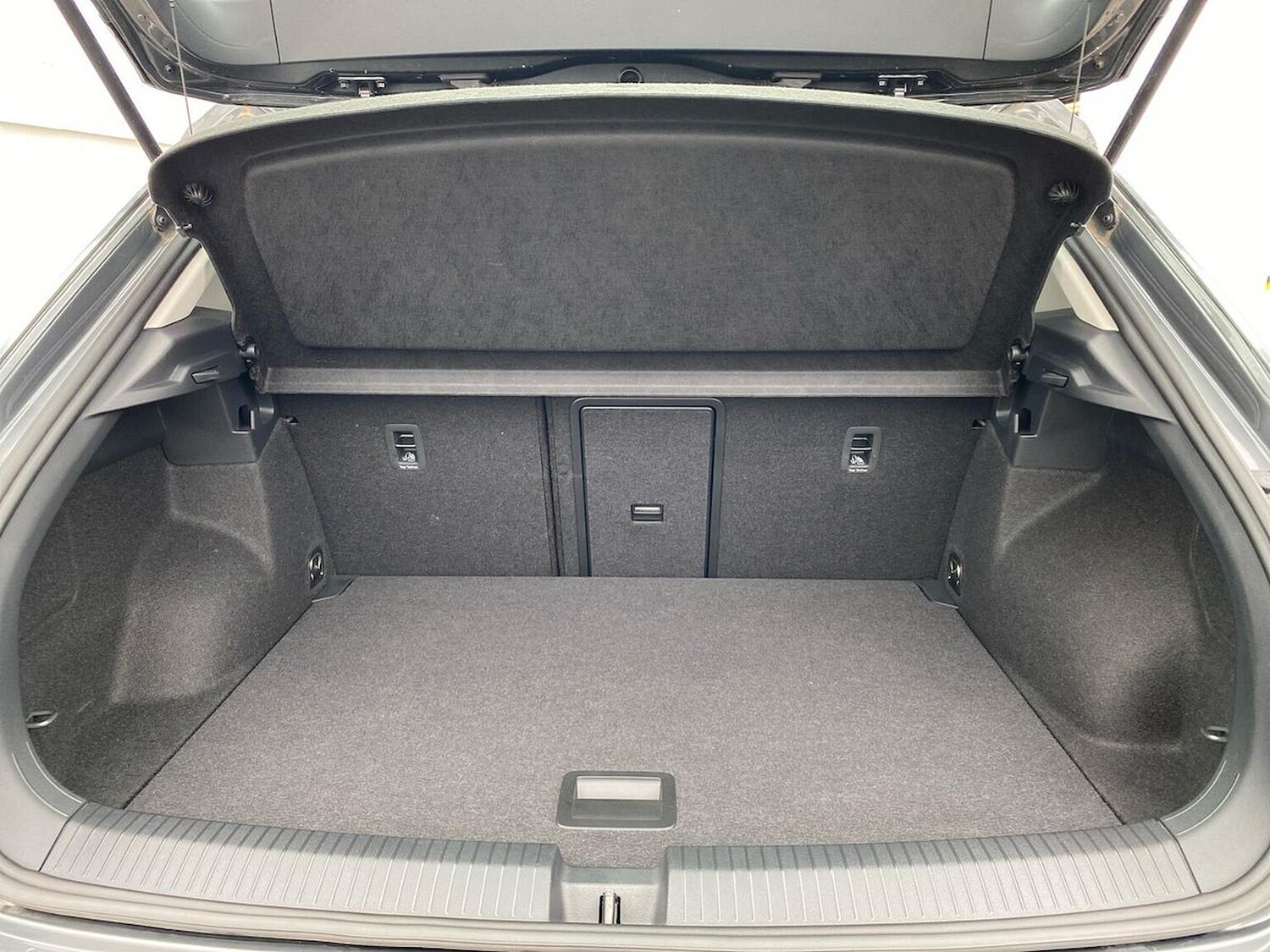 Used Volkswagen T-Roc 2023 for sale - 78195927: Photo 17