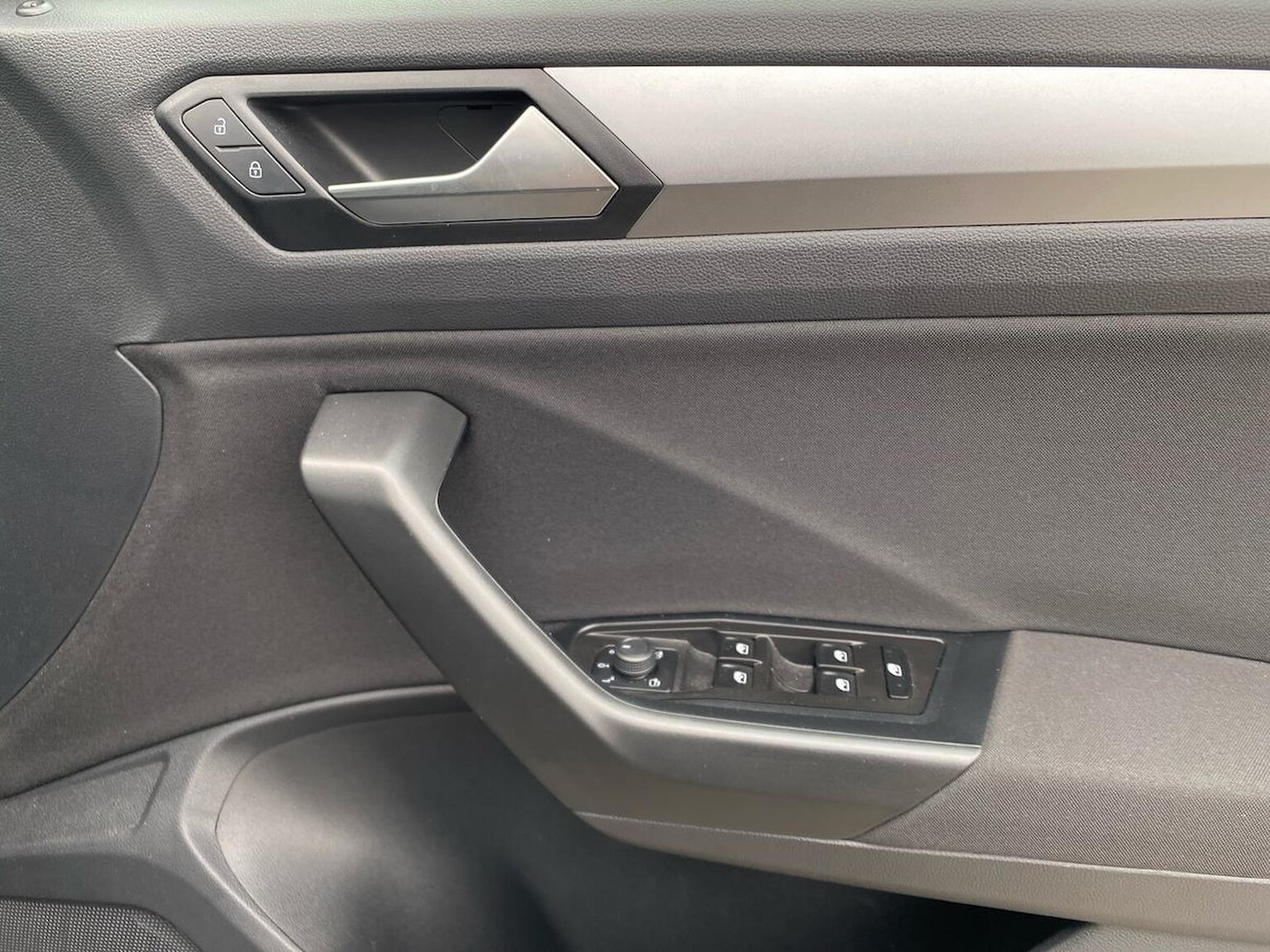 Used Volkswagen T-Roc 2023 for sale - 78195927: Photo 21