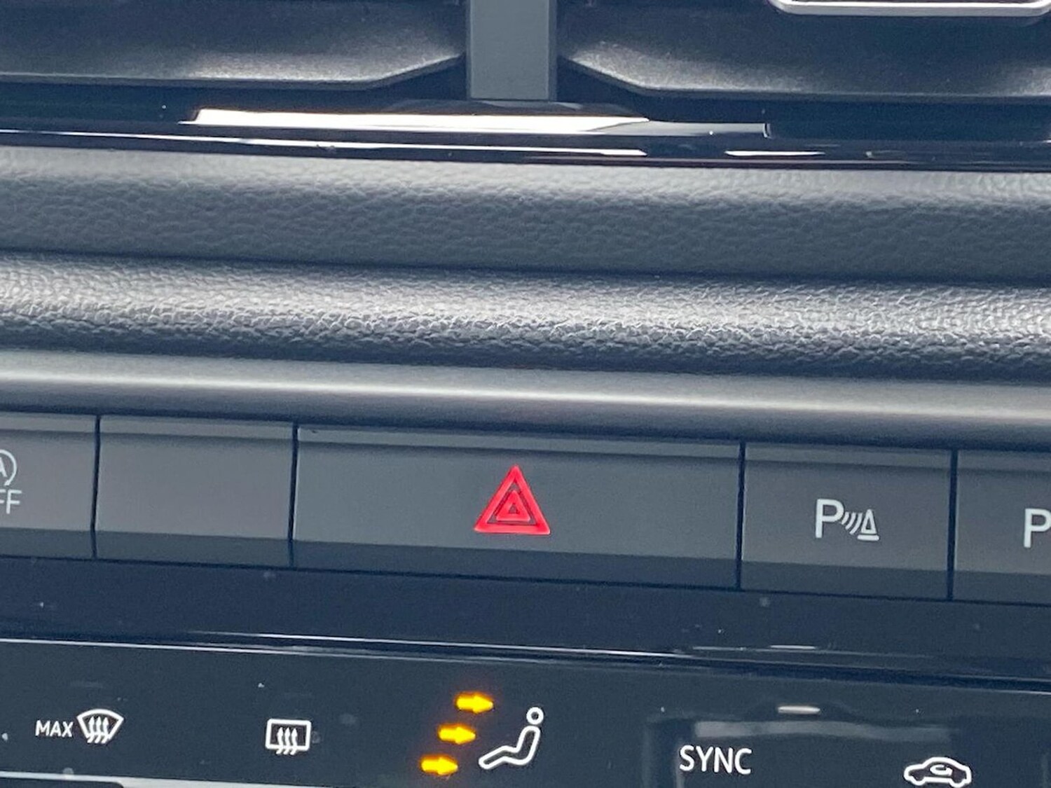 Used Volkswagen T-Roc 2023 for sale - 78195927: Photo 22