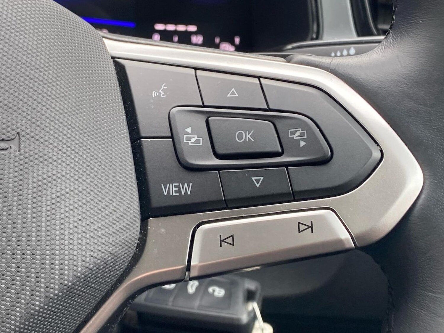 Used Volkswagen T-Roc 2023 for sale - 78195927: Photo 25