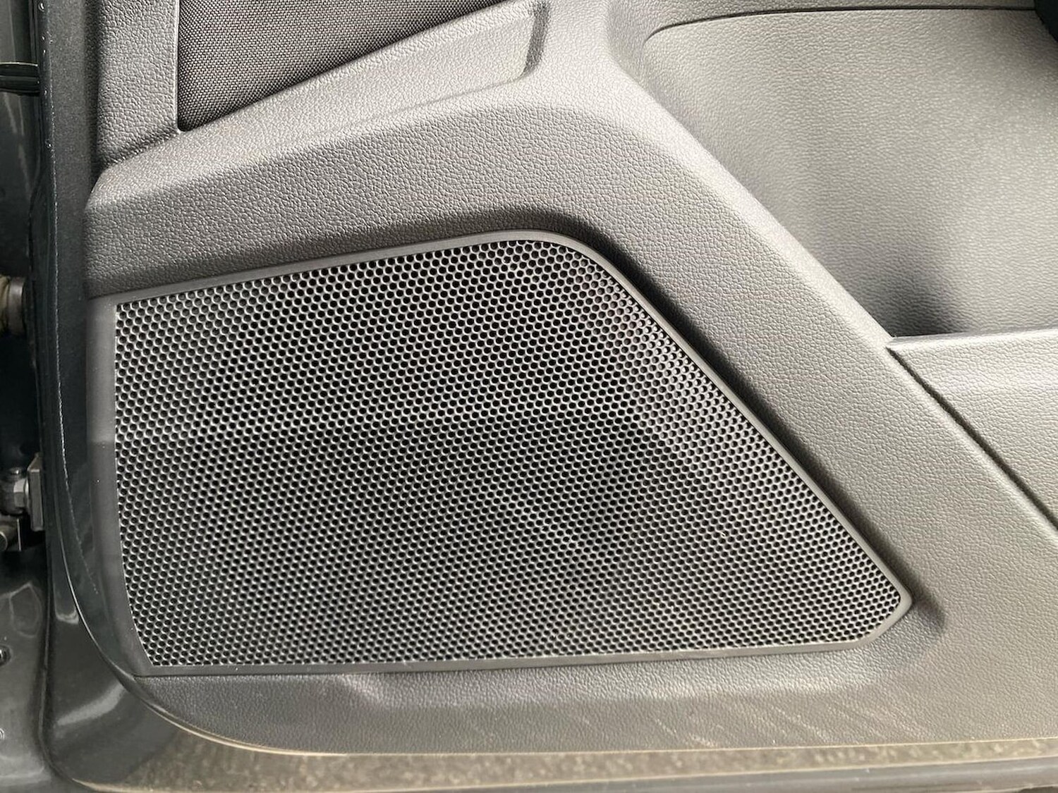 Used Volkswagen T-Roc 2023 for sale - 78195927: Photo 29