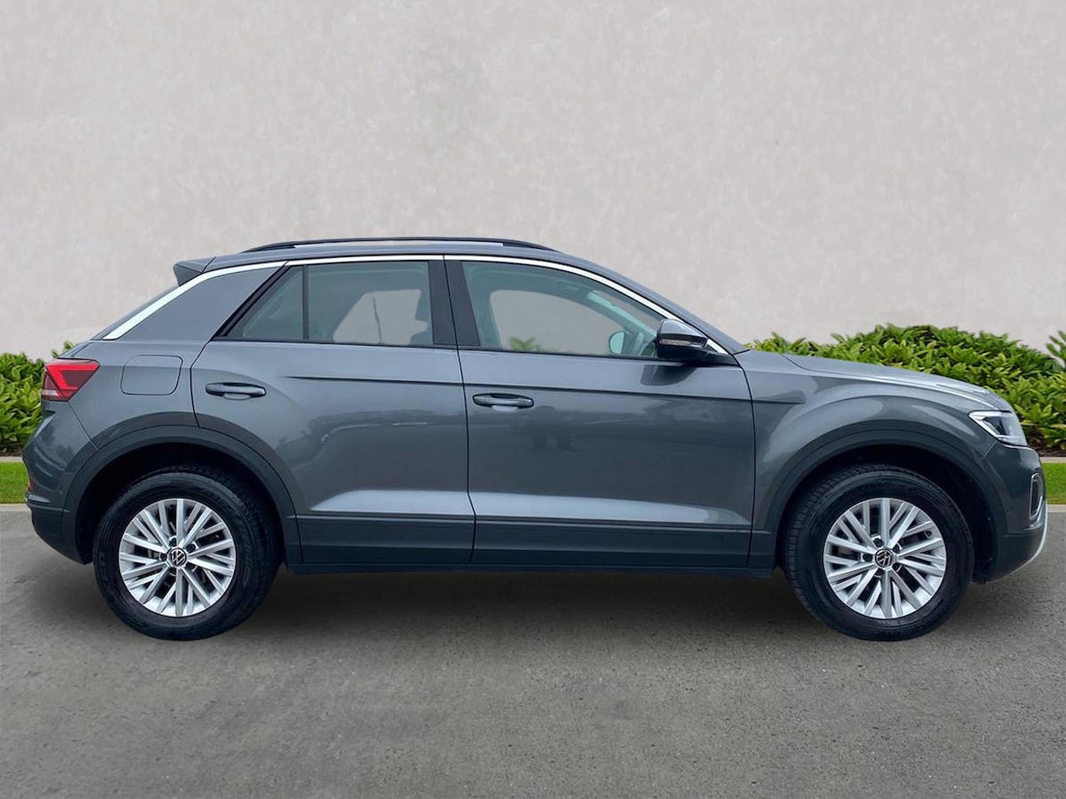 Used Volkswagen T-Roc 2023 for sale - 78195927: Photo 3