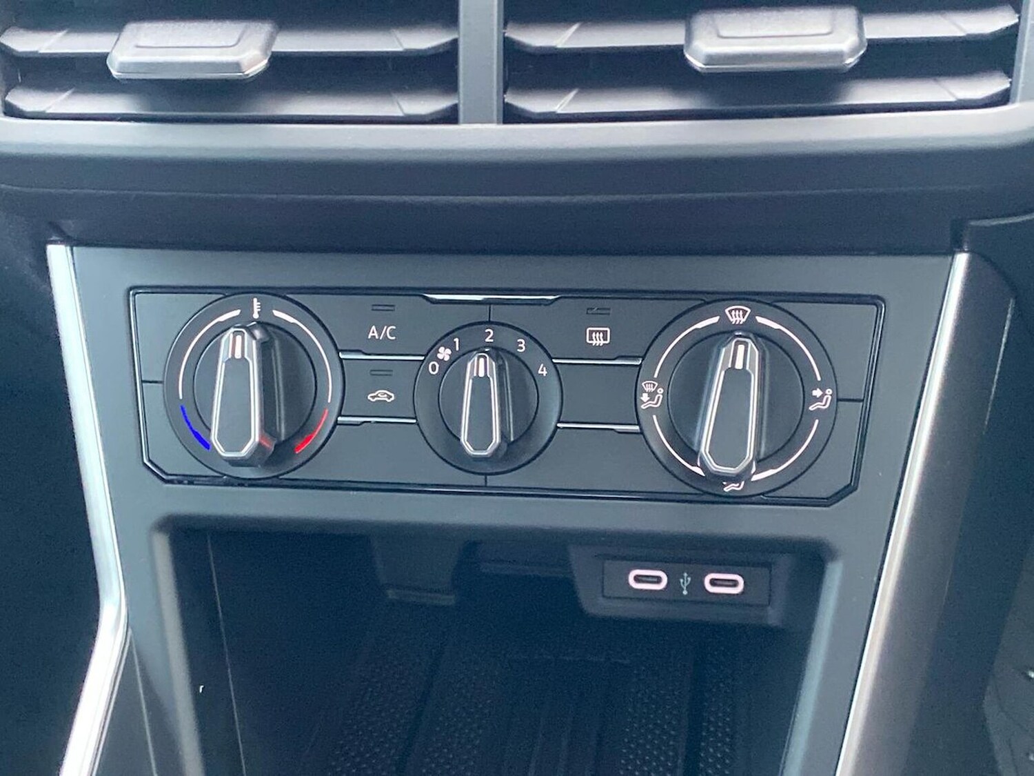 Used Volkswagen Taigo 2025 for sale - 76220451: Photo 12