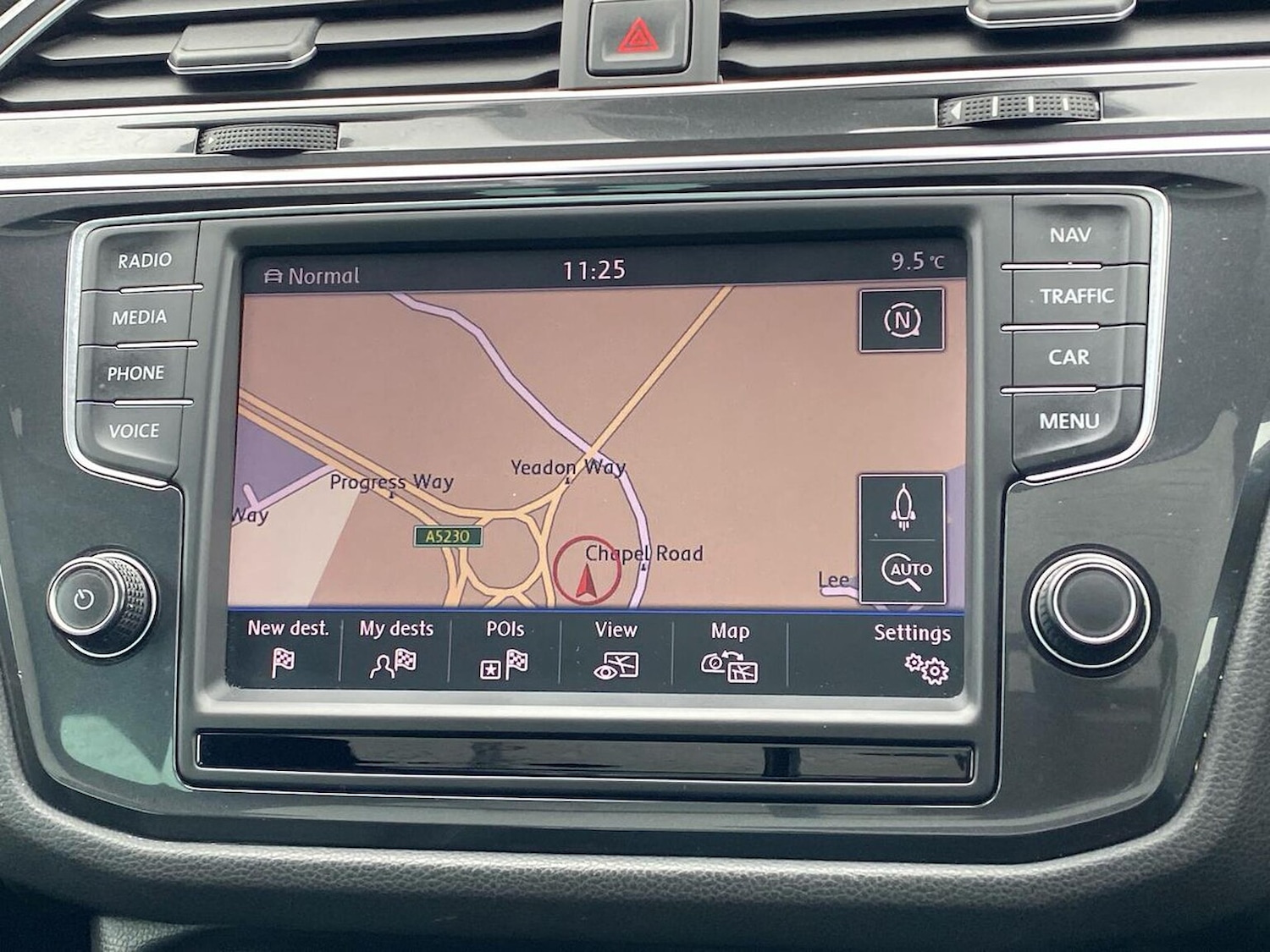 Used Volkswagen Tiguan 2016 for sale - 77872137: Photo 24