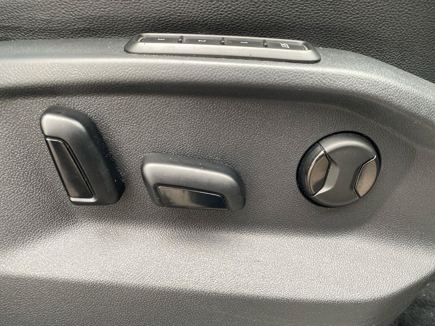 Used Volkswagen Tiguan 2016 for sale - 77872137: Photo 30