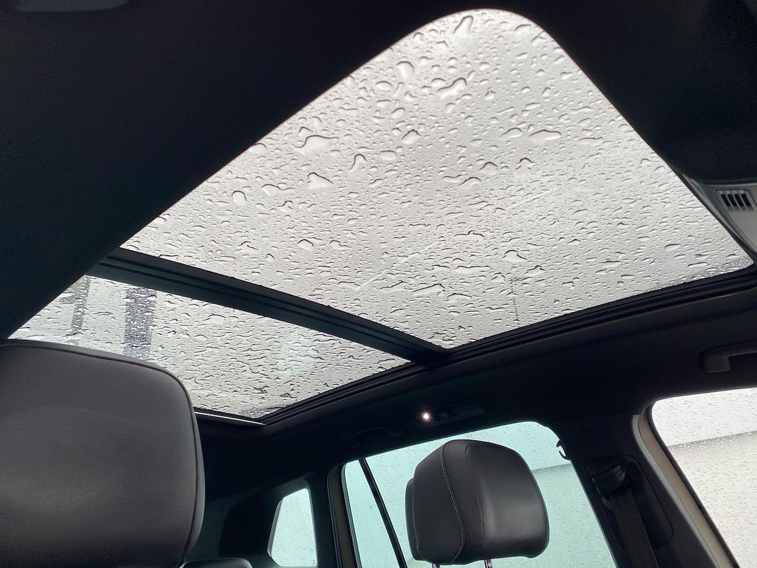 Used Volkswagen Tiguan 2016 for sale - 77872137: Photo 32