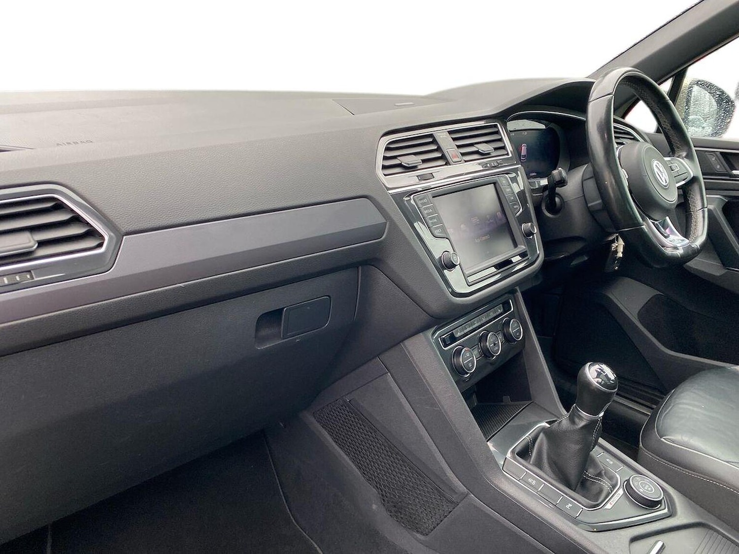 Used Volkswagen Tiguan 2016 for sale - 77872137: Photo 7