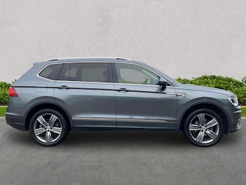 Used Volkswagen Tiguan Allspace 2020 for sale - 76461855: Photo
