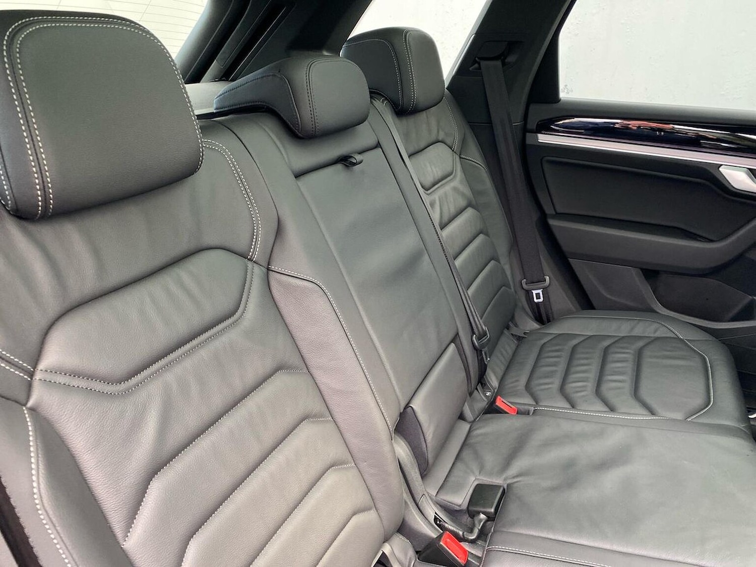 Used Volkswagen Touareg 2023 for sale - 76778320: Photo 16